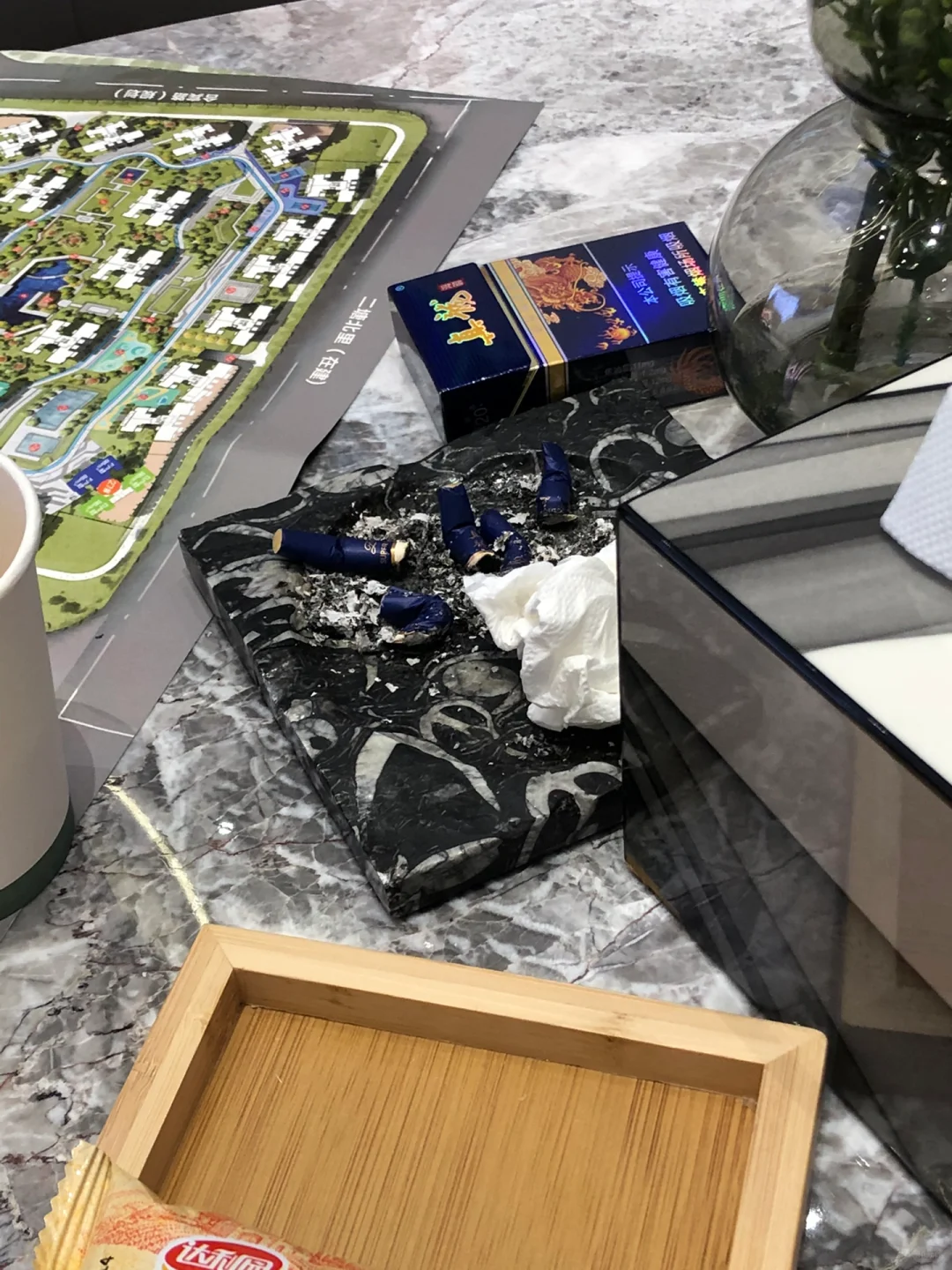 记录这平平无奇又跟客户打成一片的销售日常