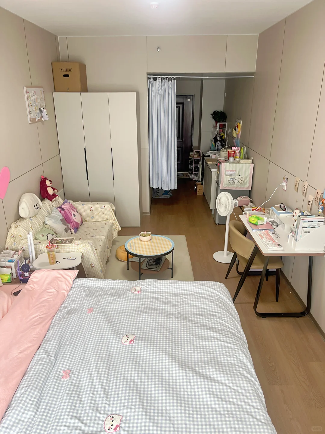 刚毕业 700元租的28平公寓