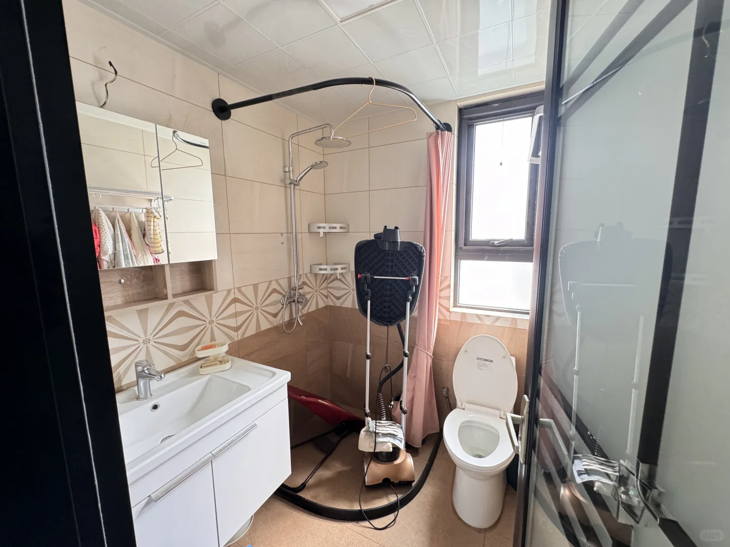 三室两厅 房东直租 自住房出租