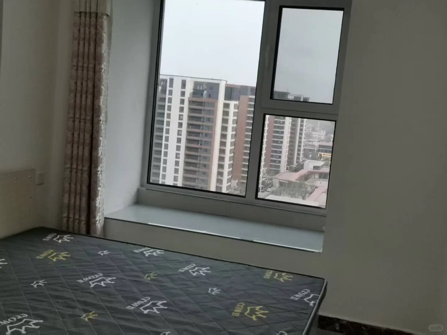郄马回迁房房东直租