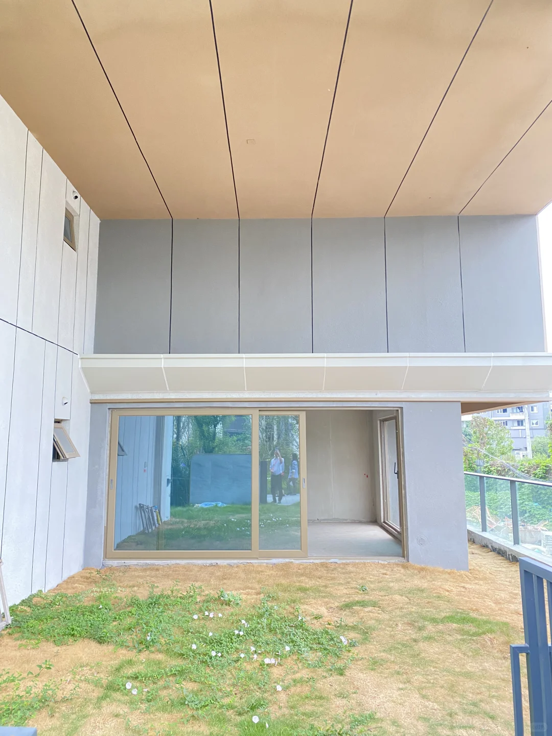 🔥高新区第四代住宅，带大花园送车位！
