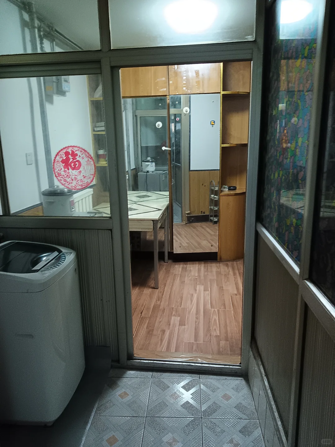 一室一厅出租，拎包即住，物品齐全