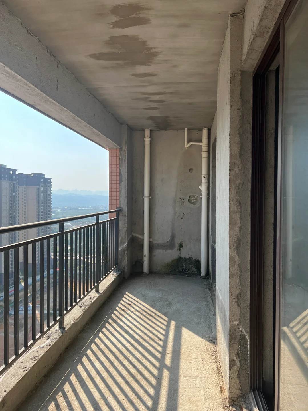 我妈说：真不相信这是同一套房🤣