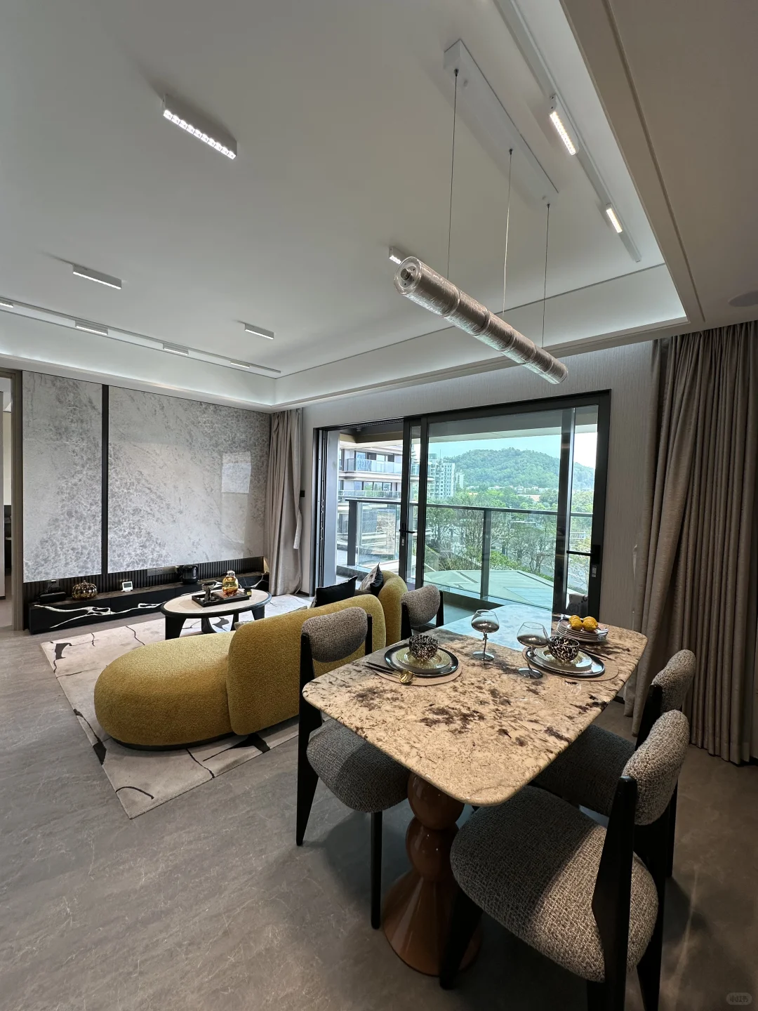😍羡慕了！珠海88m²三房➕送大露台189W‼️