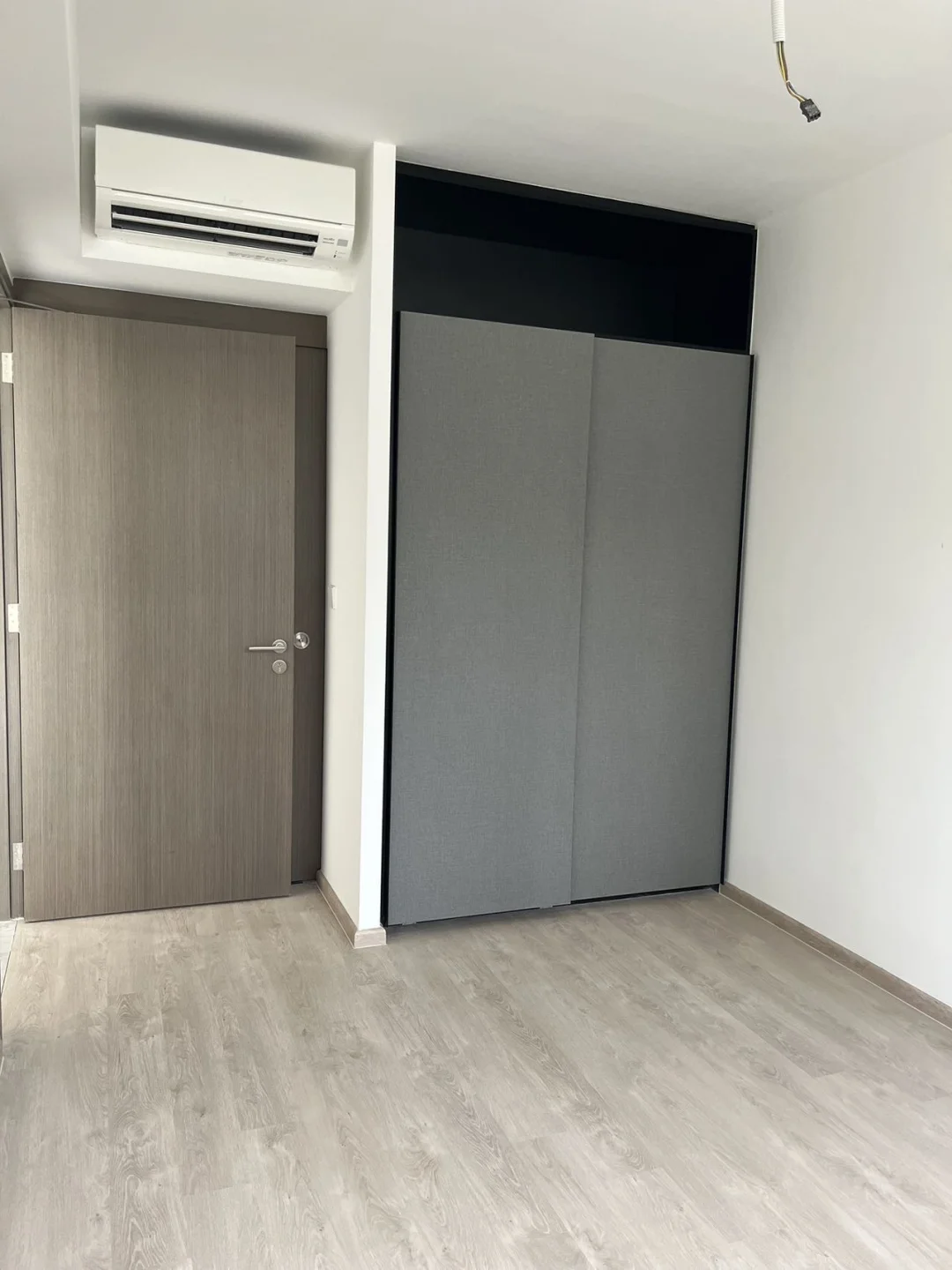 新加坡公寓出租 1室一厅+一书房