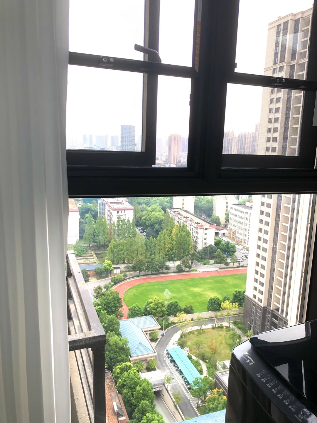 首次出租，新房，实木家具，实木桌椅茶几，柜子