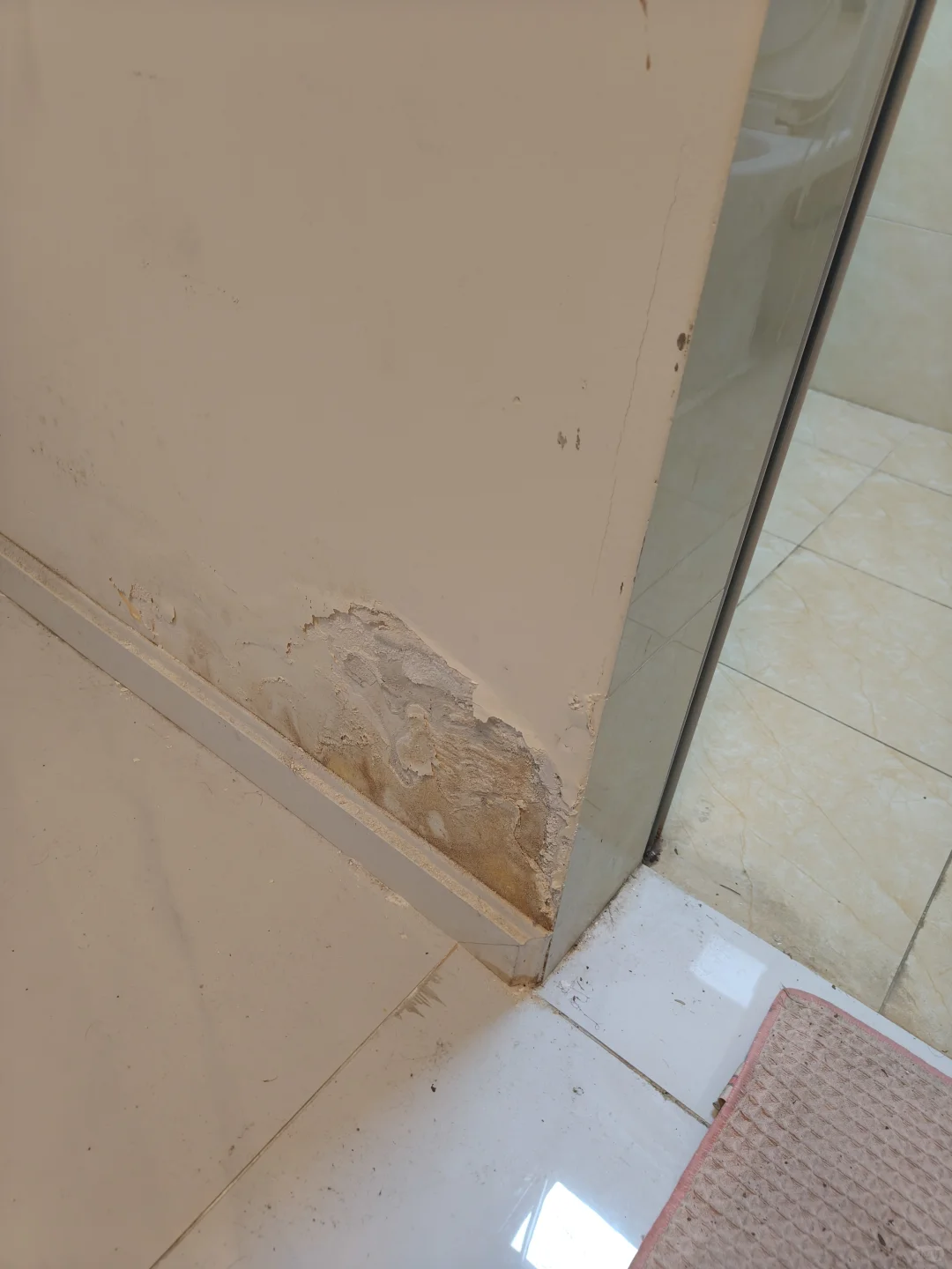 房屋交割发现漏水找卖家吗