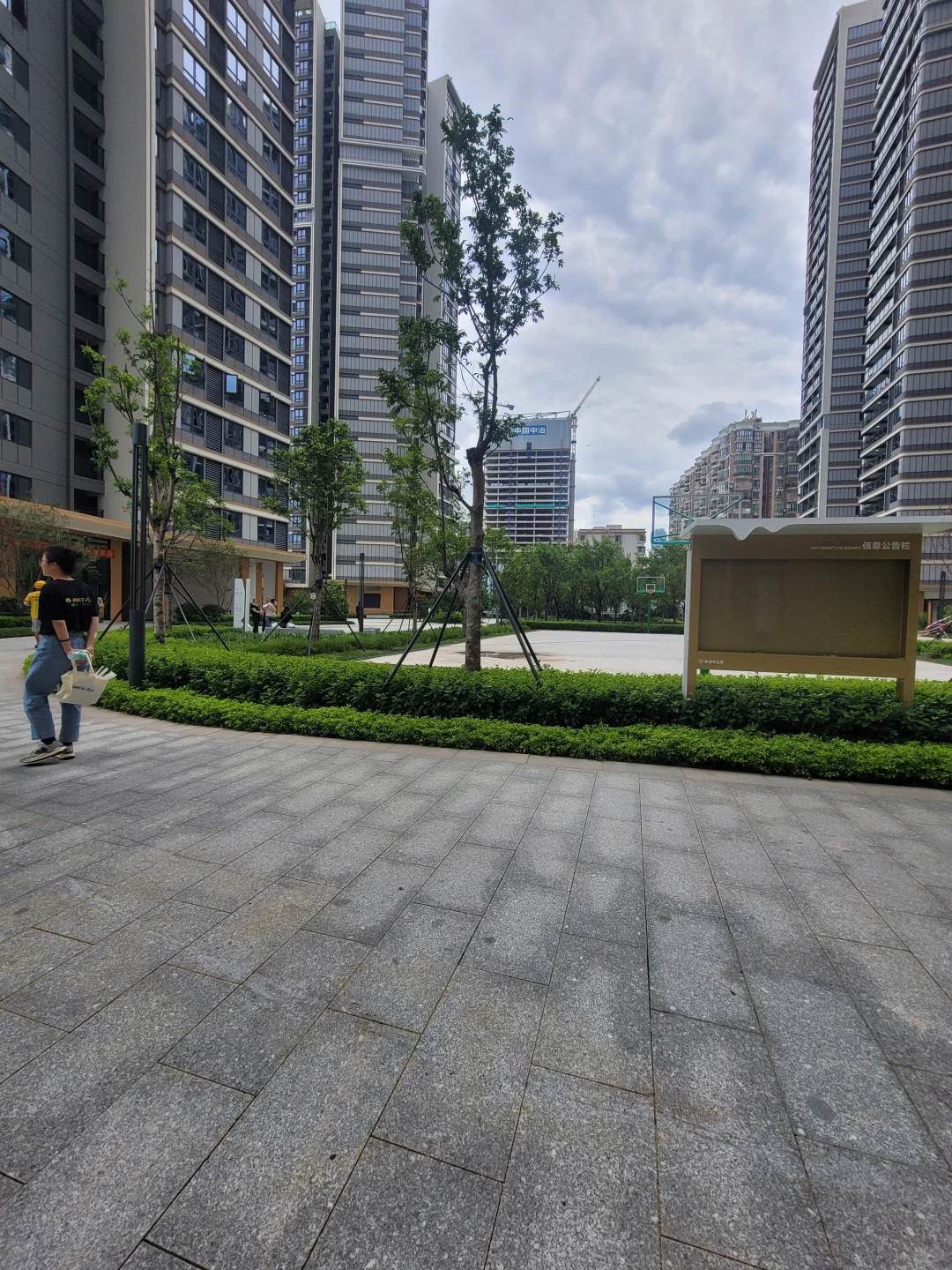 5号线东圃金融城回迁房 有几十套租