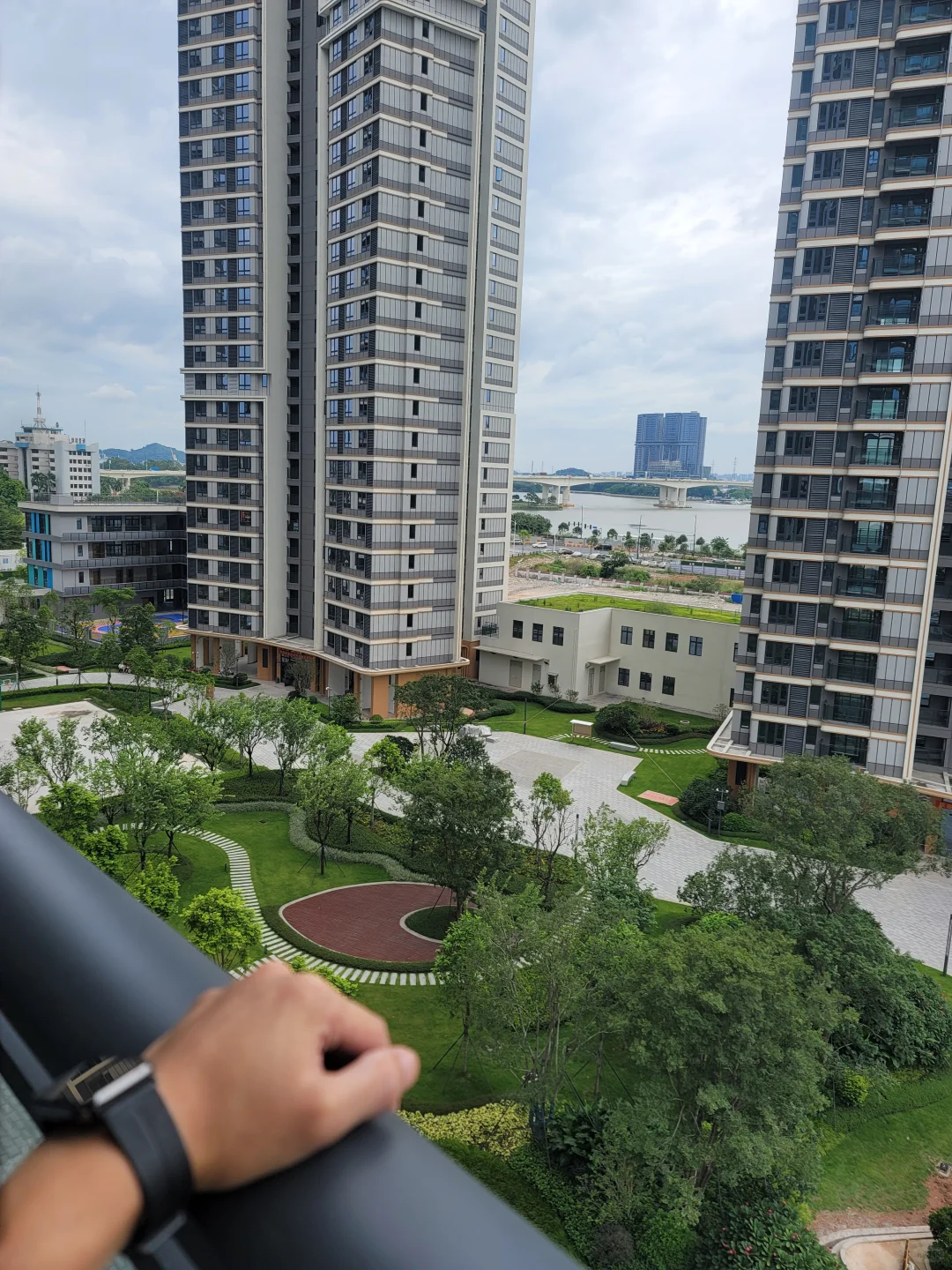 5号线东圃金融城回迁房 有几十套租