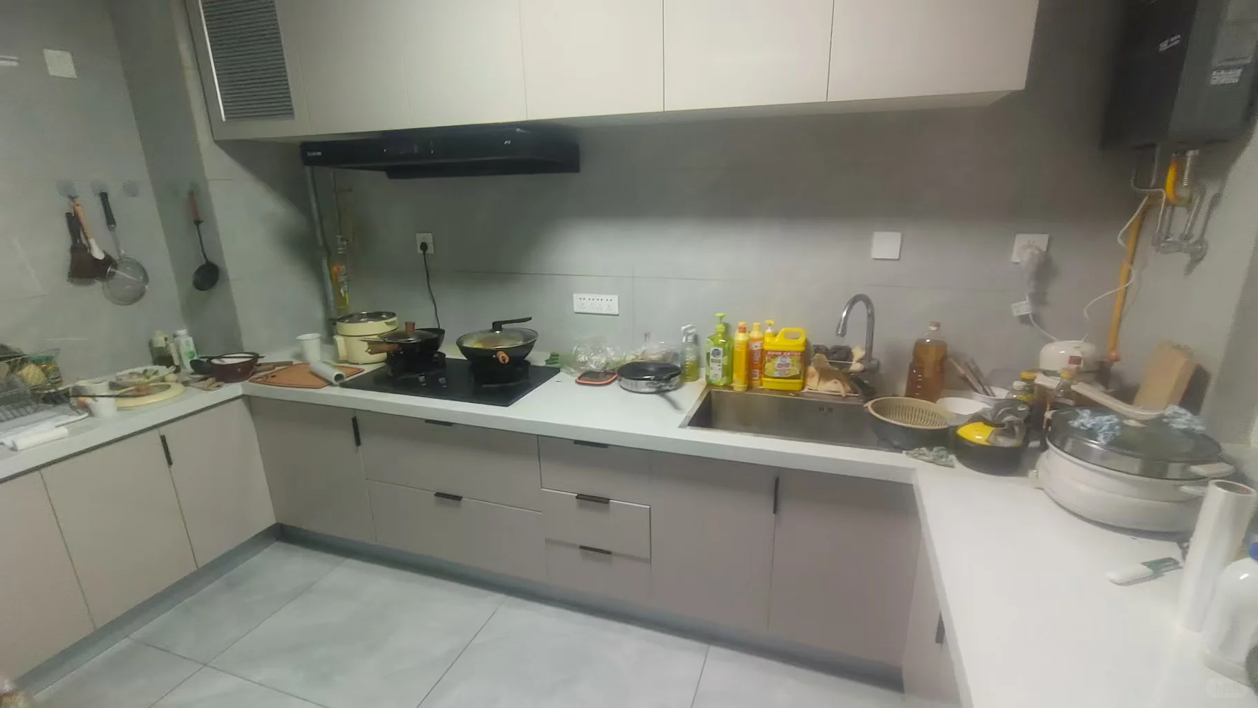 个人转租三室整租次卧转租650可短租到年前