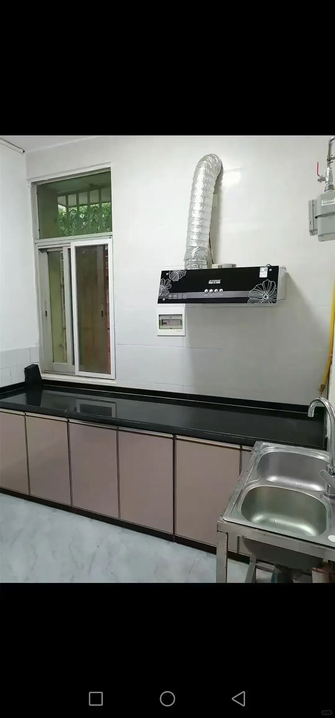 瑞丽租房 房东直租 三室一厅一厨一卫