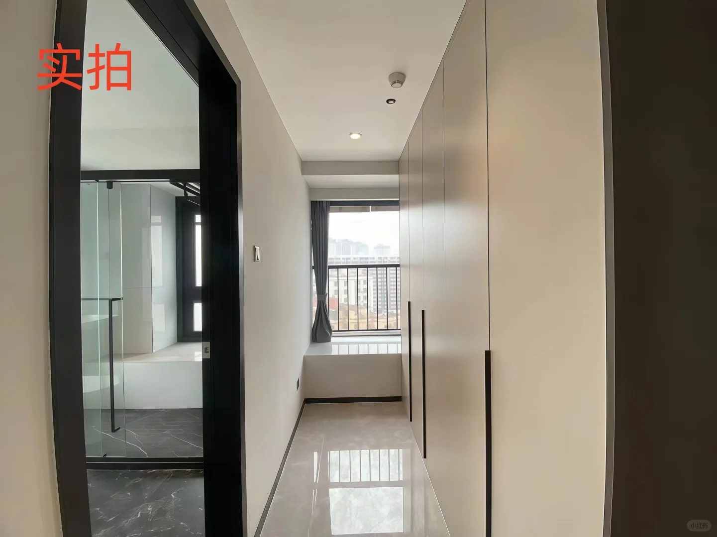 玺玥华府美丽五房急租，全齐，次新房