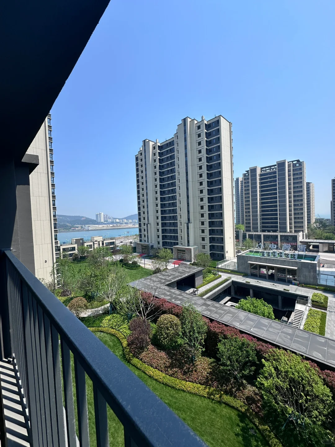 天气晴朗 我们收房了🏠