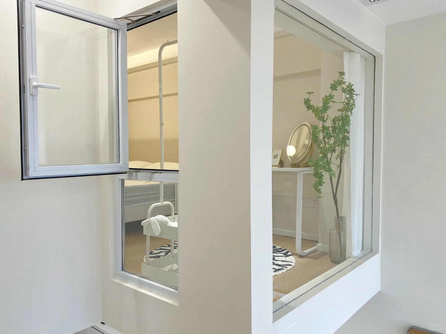 朋友以为我住loft憋屈，来后想搬我家…