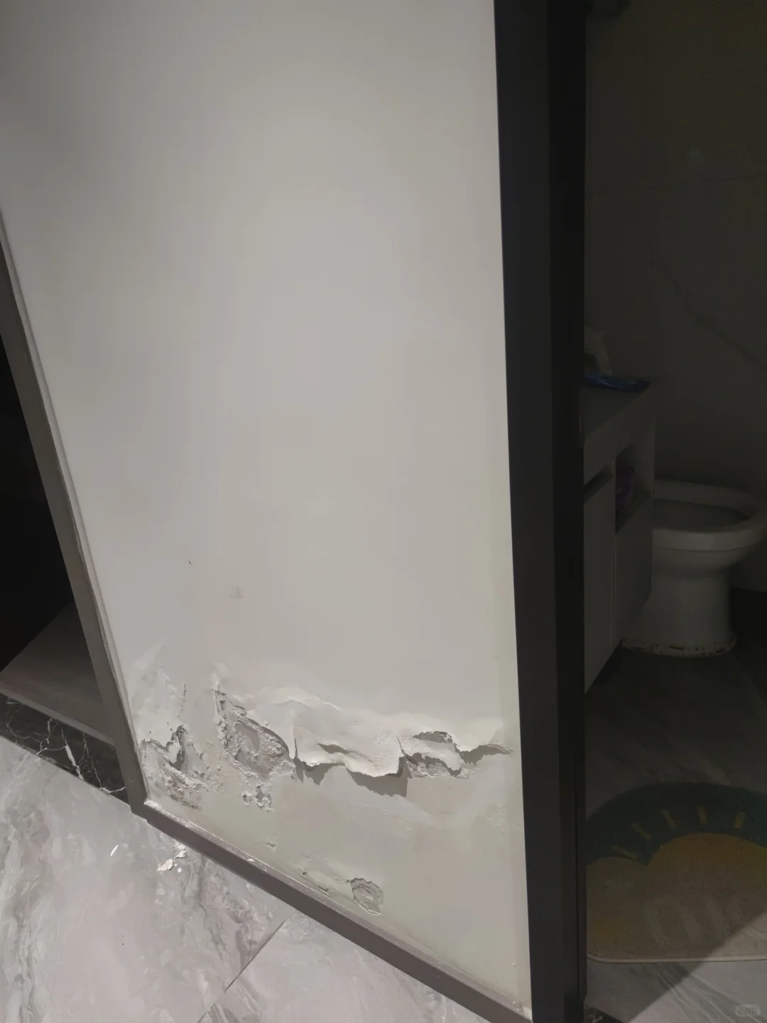 住不到一年，我家的墙怎么了😭😭