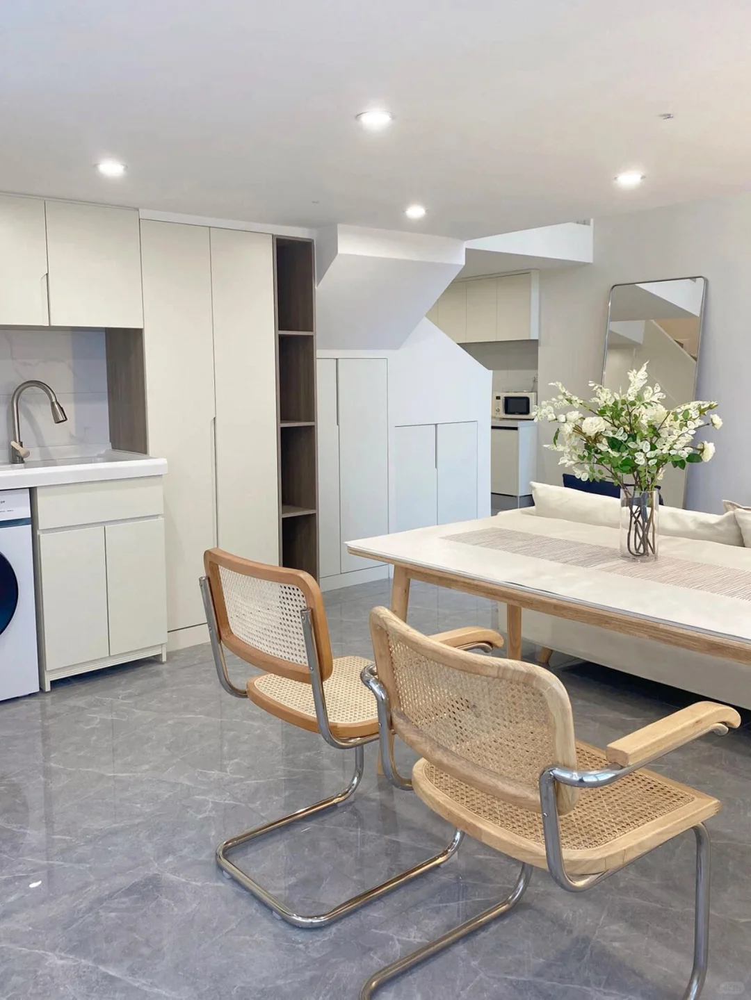 朋友以为我住loft憋屈，来后想搬我家…