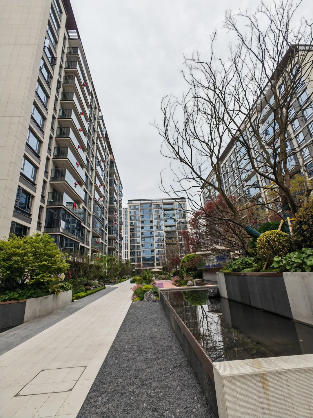 青羊区工抵急÷ 原359现227现房洋房155四房