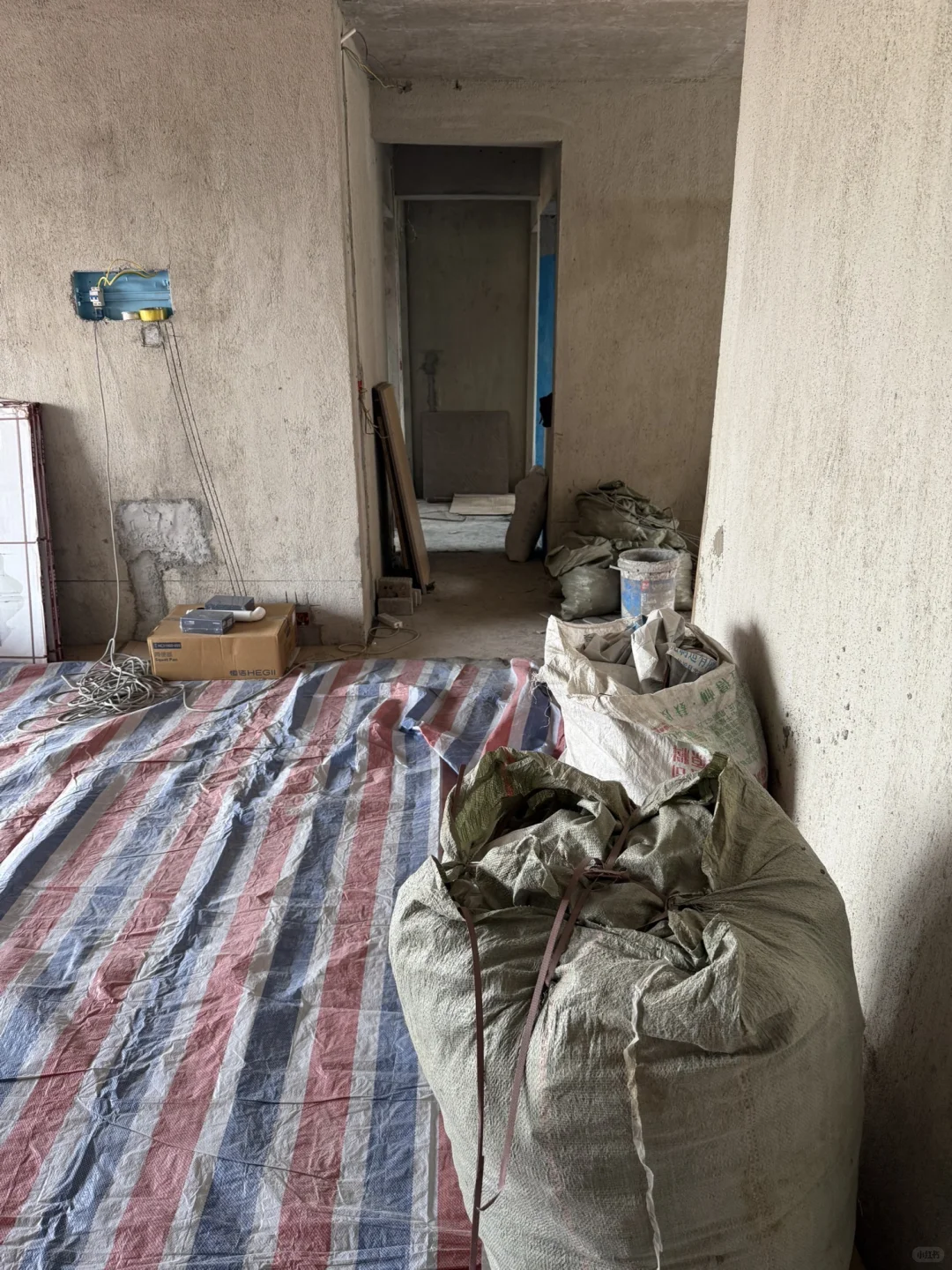 🏠毛坯房变形记｜在工地里找浪漫，我的家有山