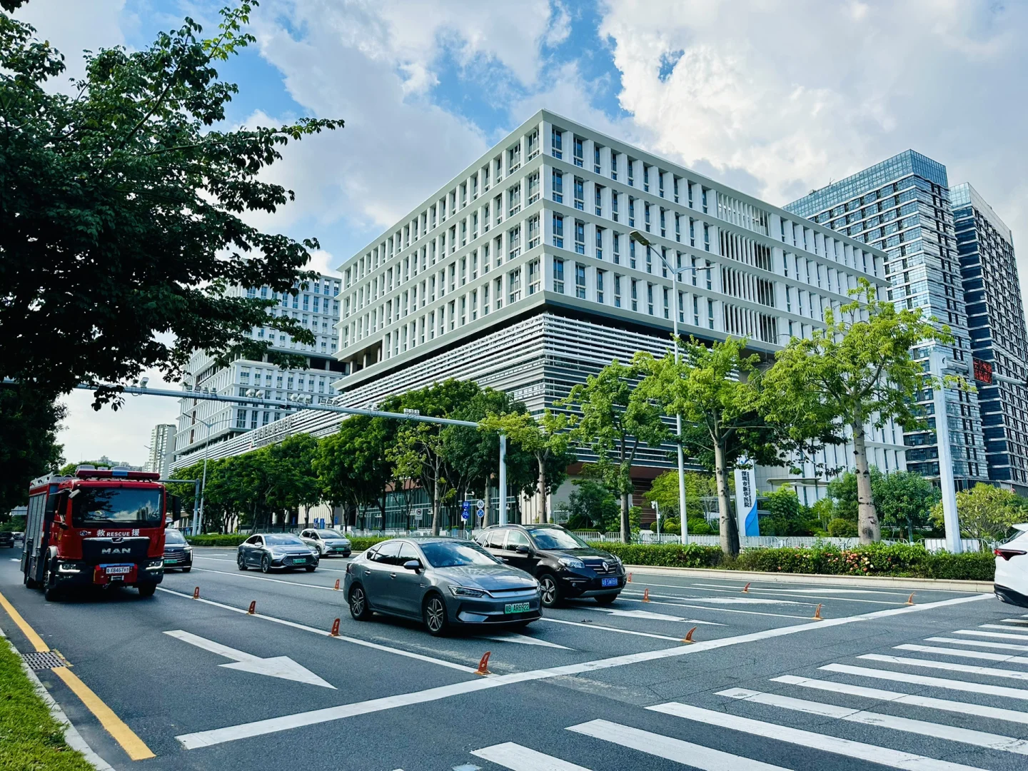 深圳有房子，可是掉价了，现在业主还顶得住吗