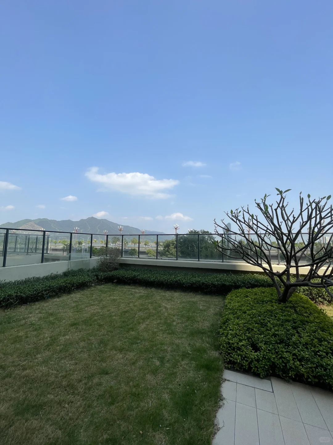 肇庆惊现！一线江景豪宅直降3500元/㎡？