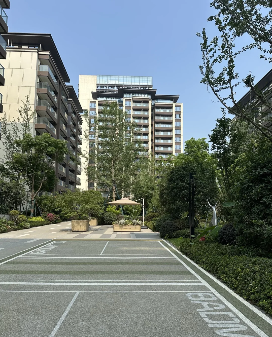 三环旁136平地铁口现房180万，捡漏了56万