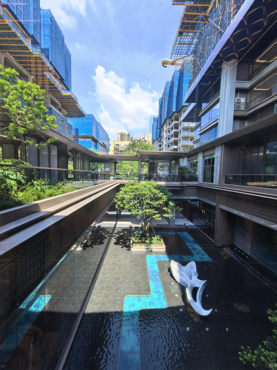 市中心 1.76容积的江景 长什么样？