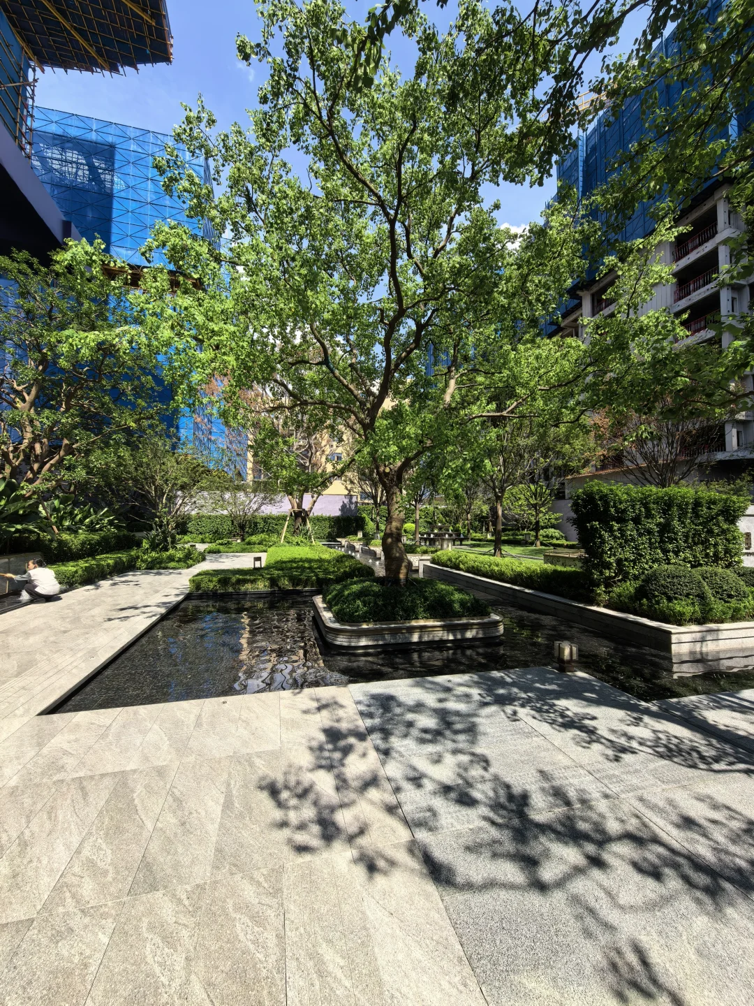 市中心 1.76容积的江景 长什么样？