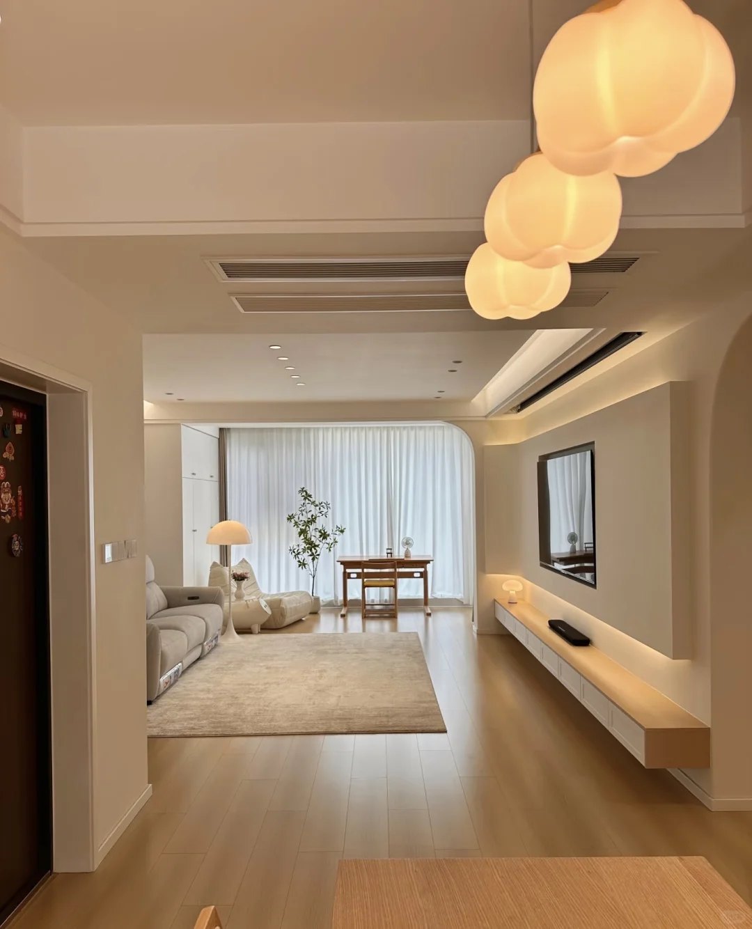 小姐姐自卖房🏡中央公园八中精装洋楼69一口