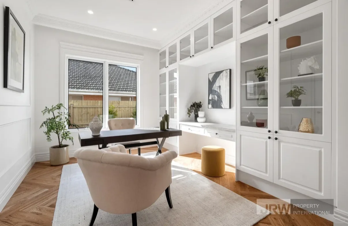 The best French Mansion in Glen Waverley