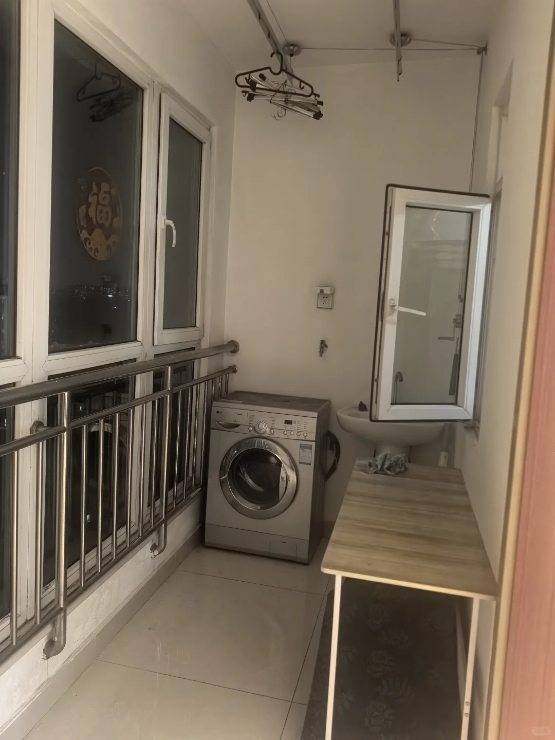 新宫家园南区精装一居，房东直租，现房