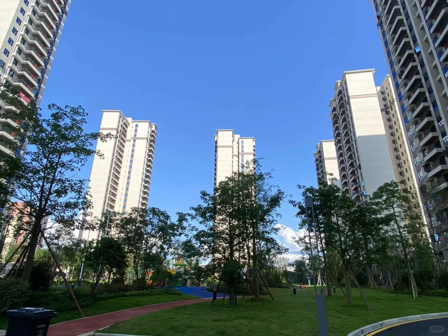 不是豪宅，但景观真治愈