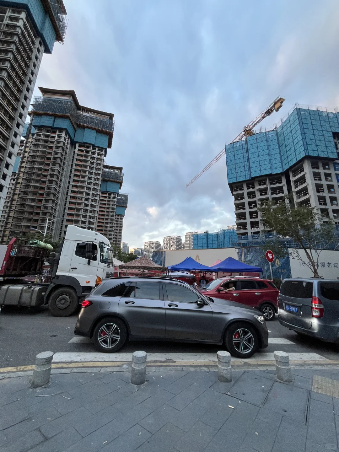 五缘湾钟宅板块四个楼盘，像是一个大社区