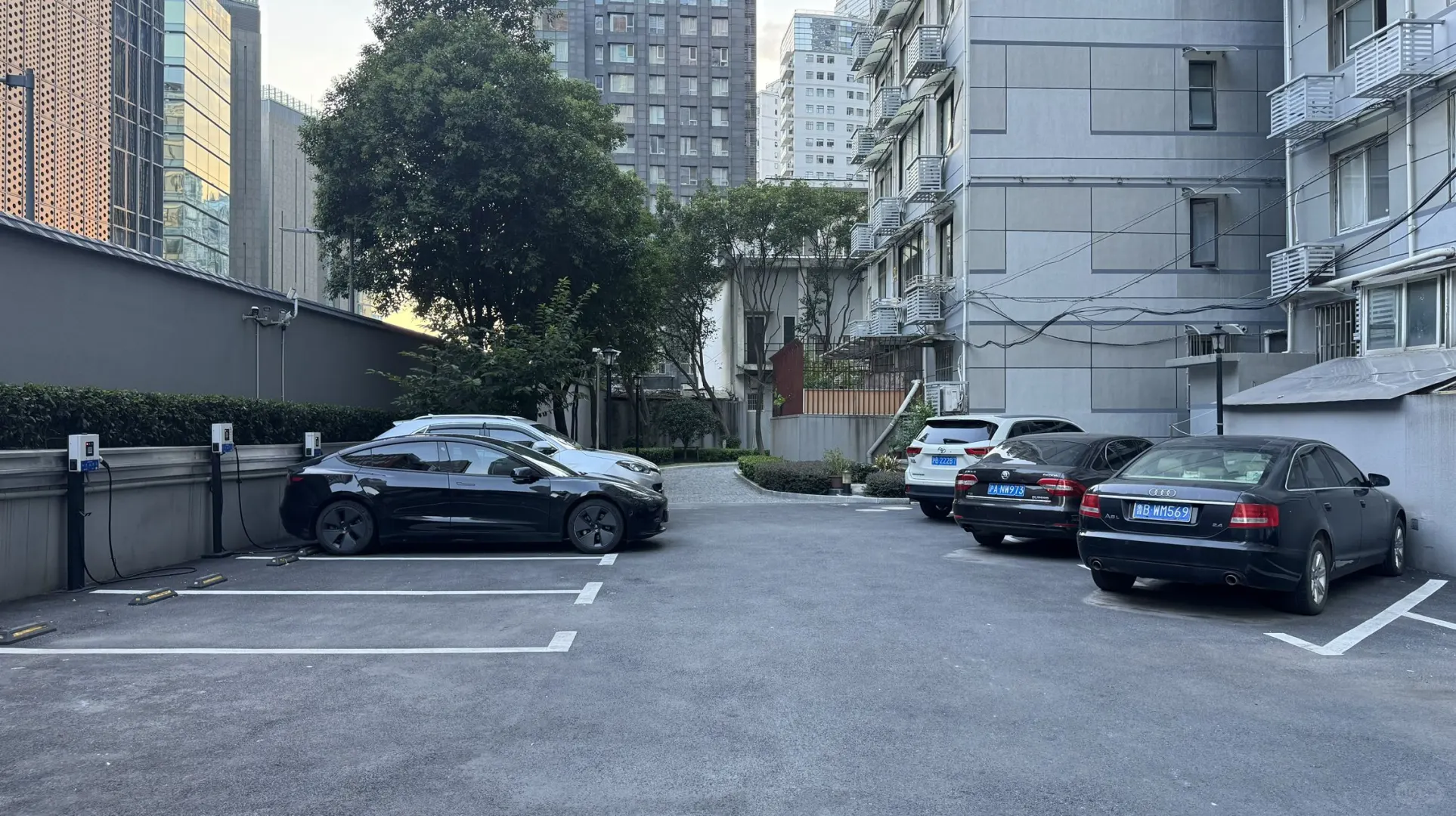 虹口北外滩，新上一批国资委社拍房，低于市