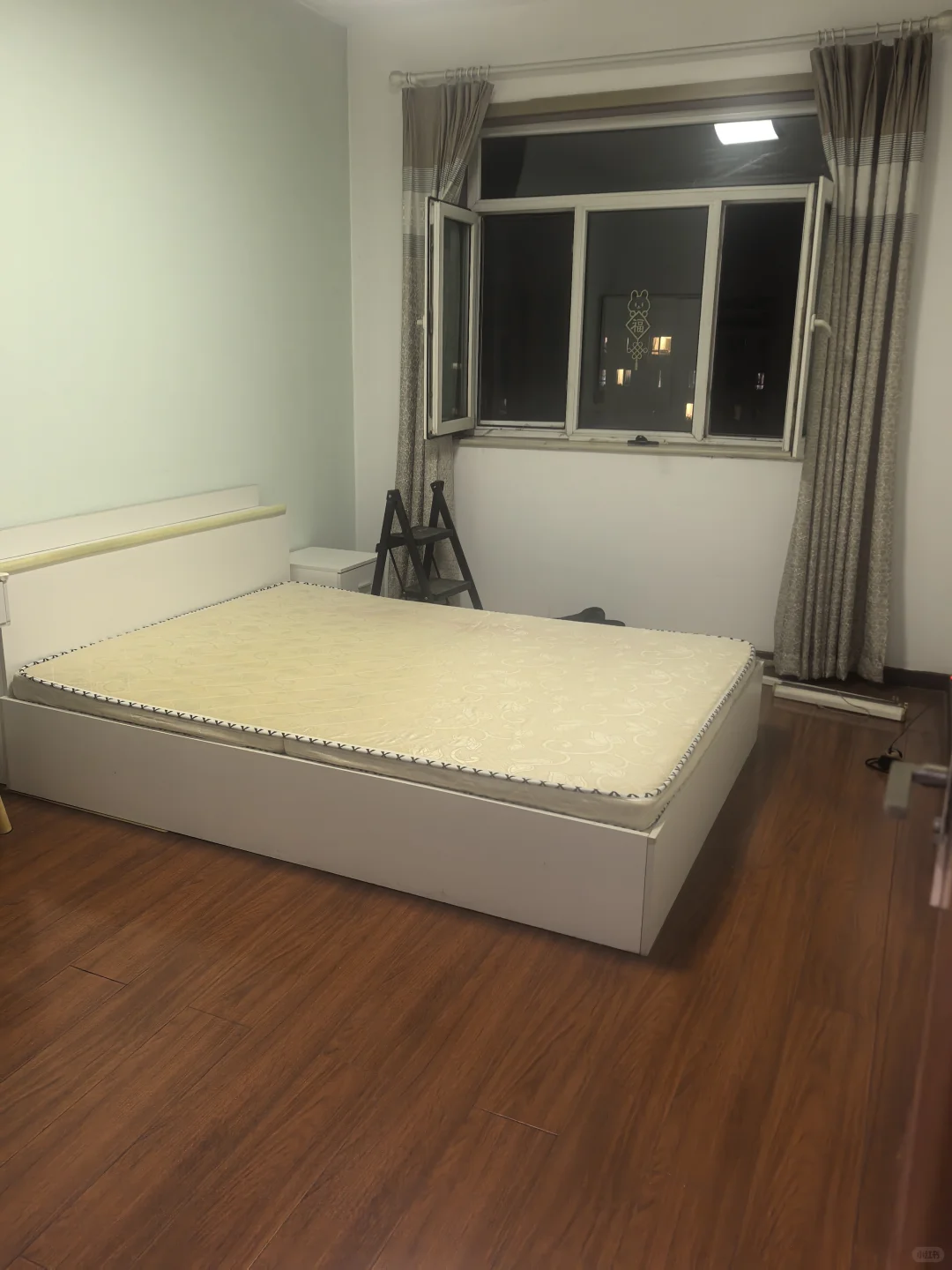新宫家园南区精装一居，房东直租，现房