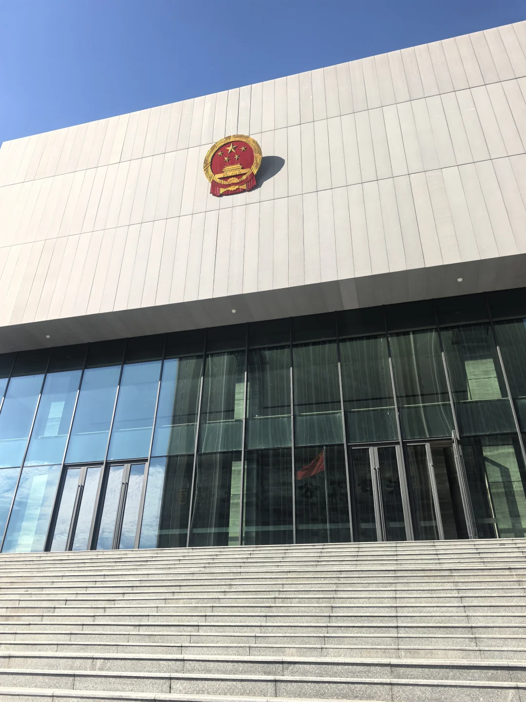 💰低于市价30%的房能买吗？