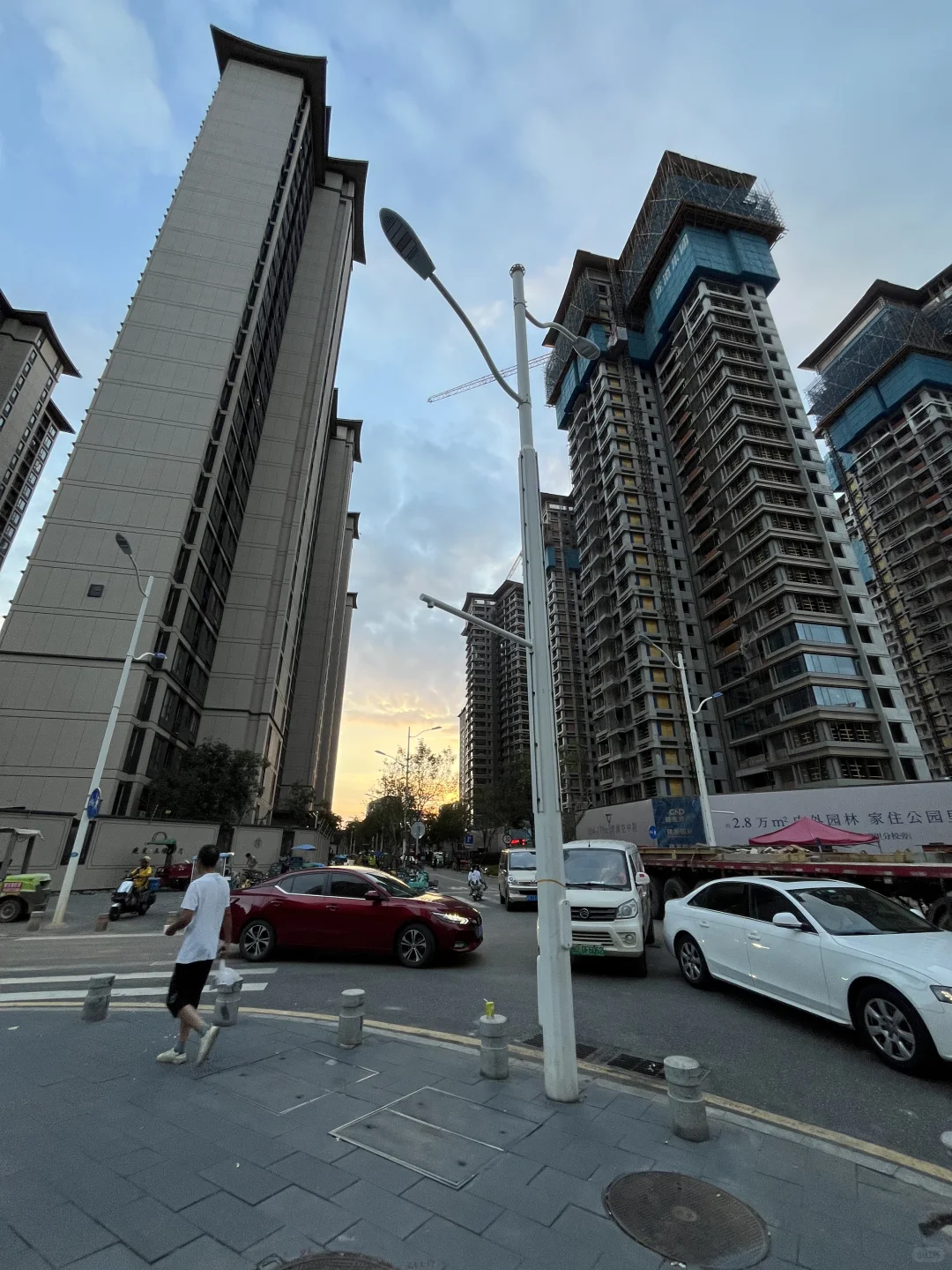 五缘湾钟宅板块四个楼盘，像是一个大社区