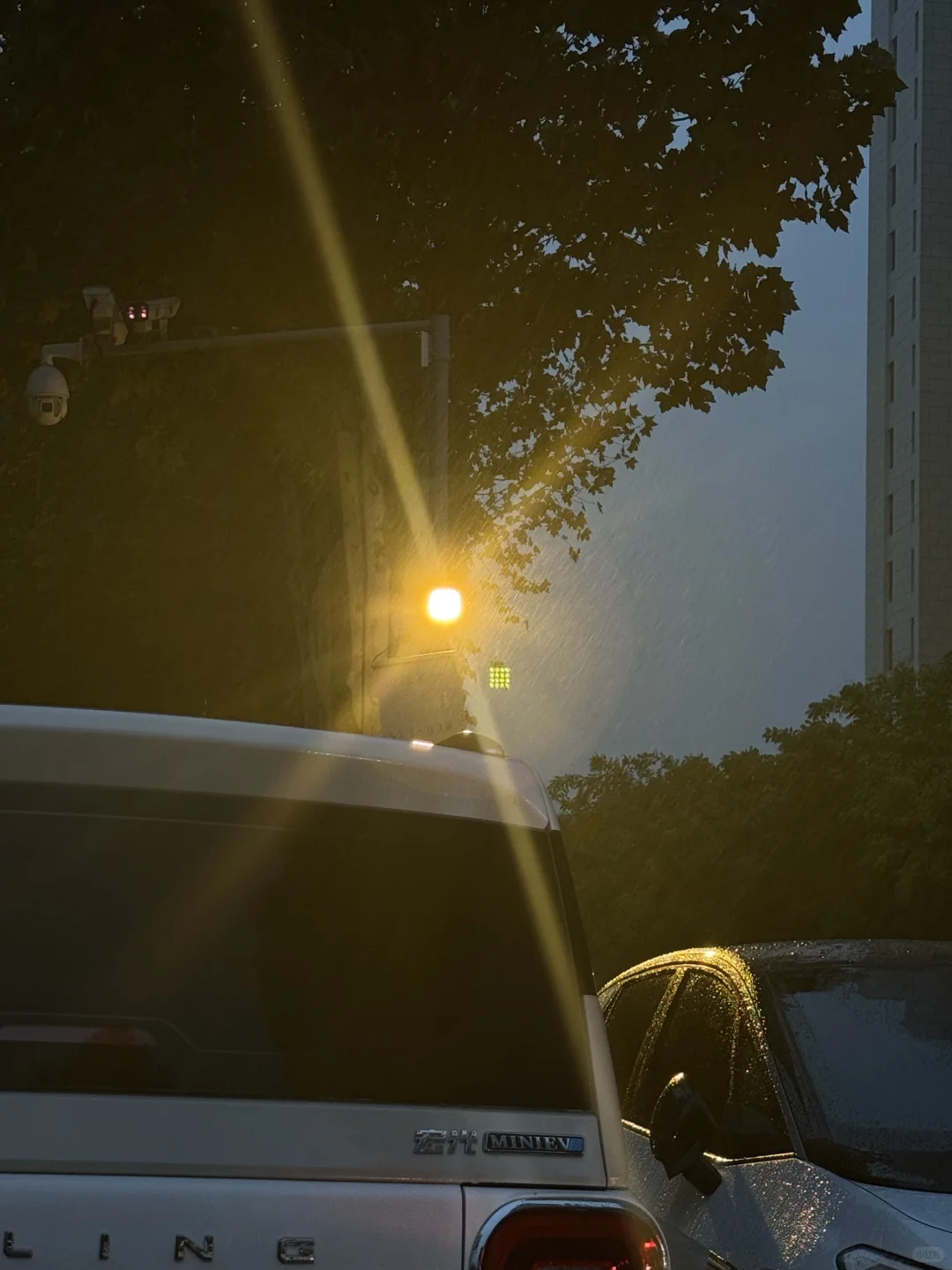 运城南风广场附近求租八百左右房子