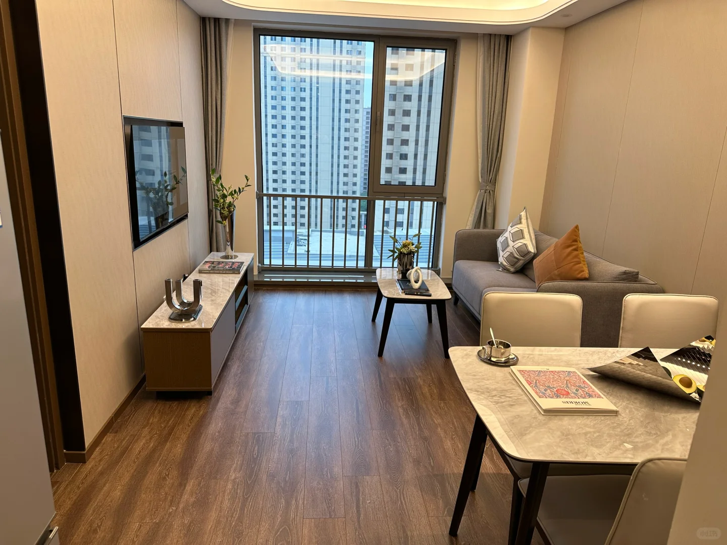 我发现住在商场楼上公寓感觉不要太好😀