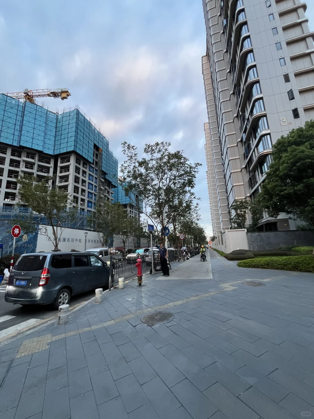 五缘湾钟宅板块四个楼盘，像是一个大社区