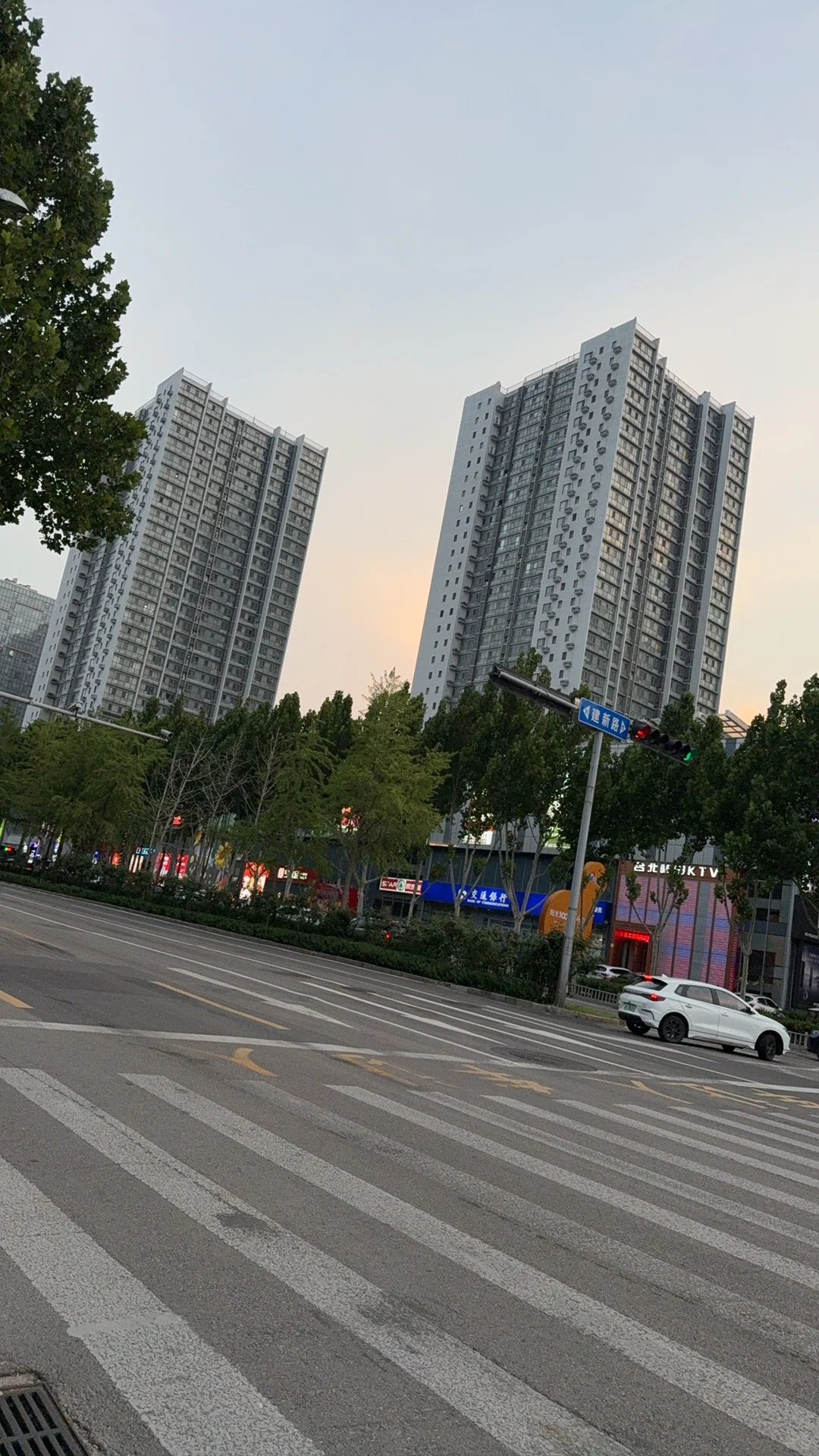想买济南阳光100附近的房子