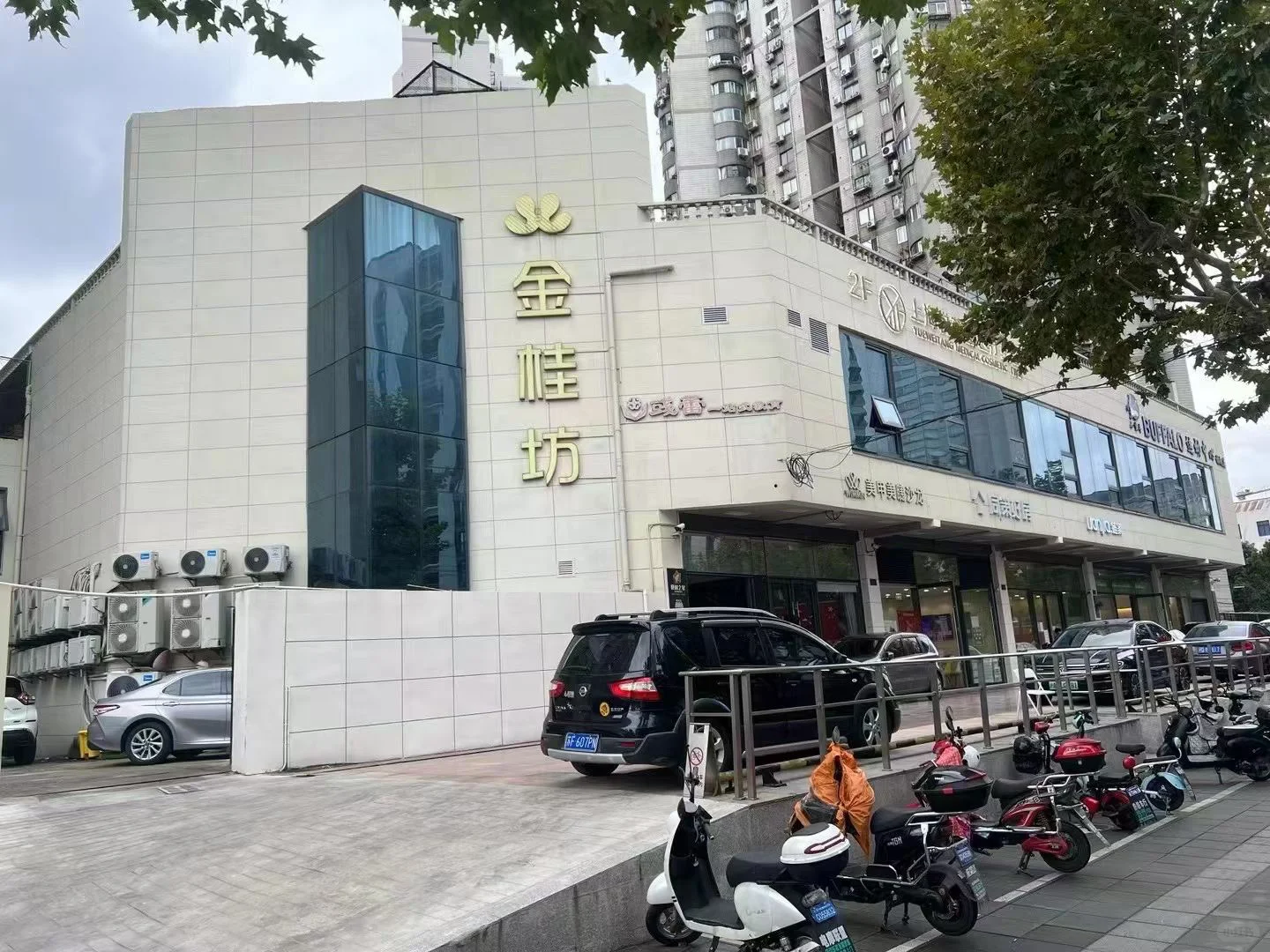 上海徐汇区黄金铺面诚意出售