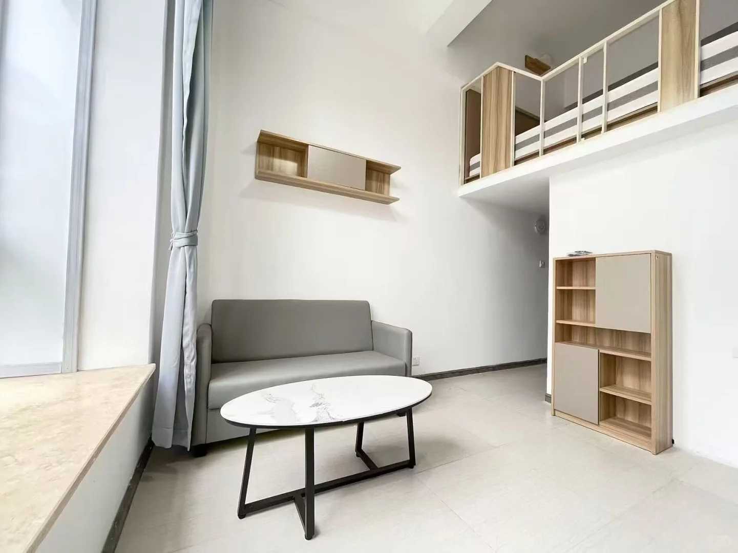 莲花路口 地铁口 loft 拎包入住 电梯房