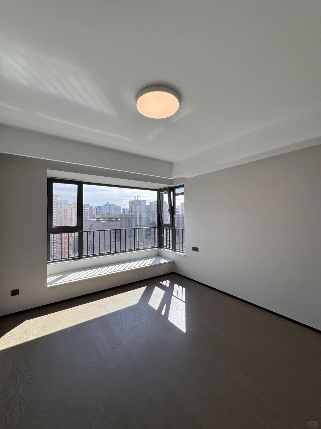 出租中建玖合府，196m²四居室，新房首次出租