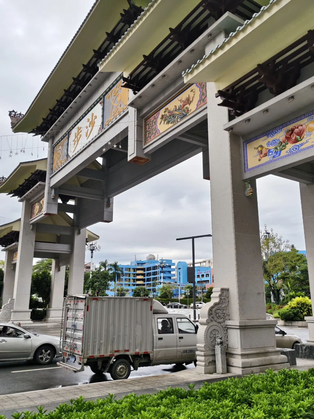 你会选择楼下就有大型商场的小区吗？