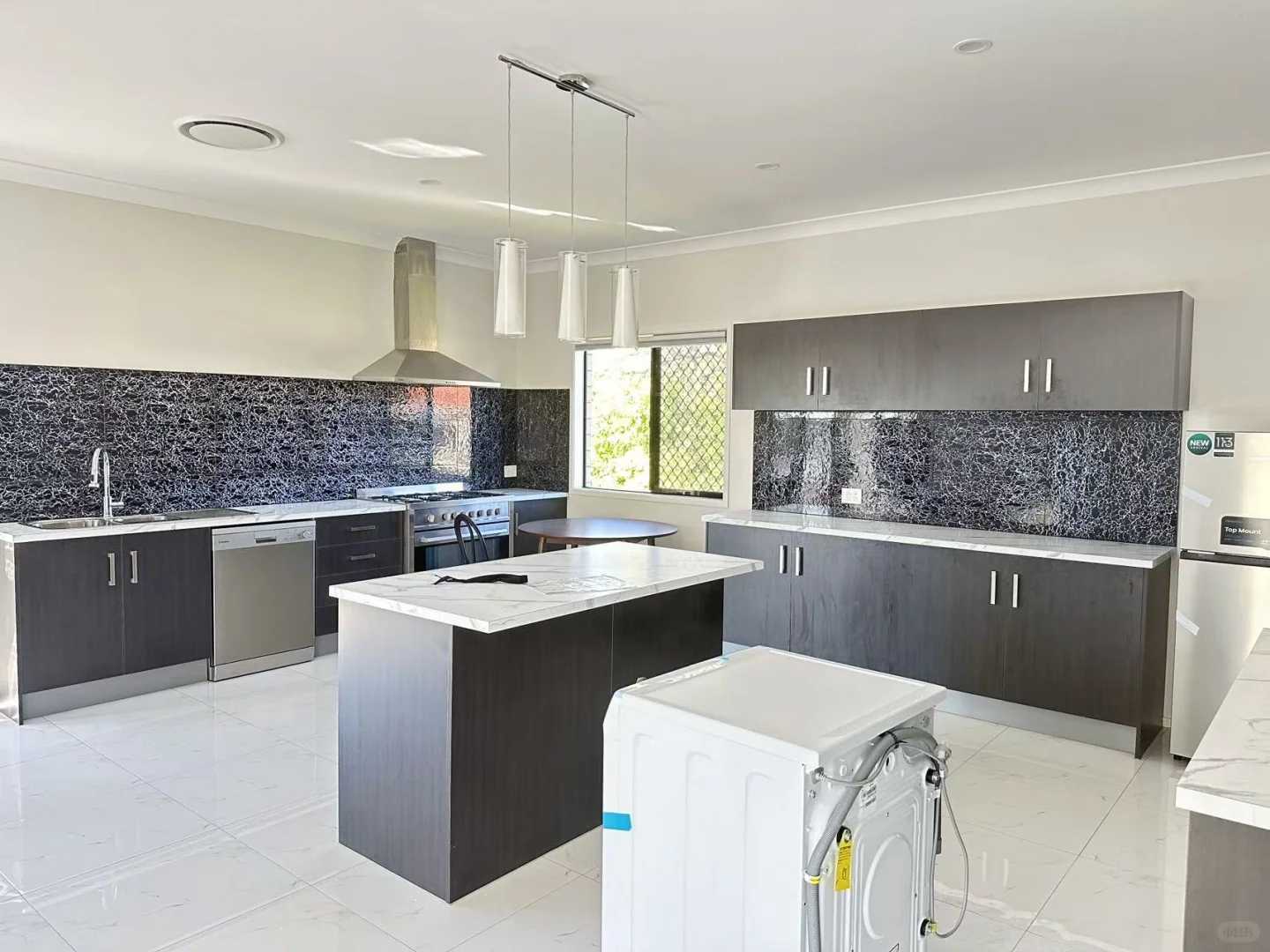 布里斯班Sunnybank hills 新房2楼出租