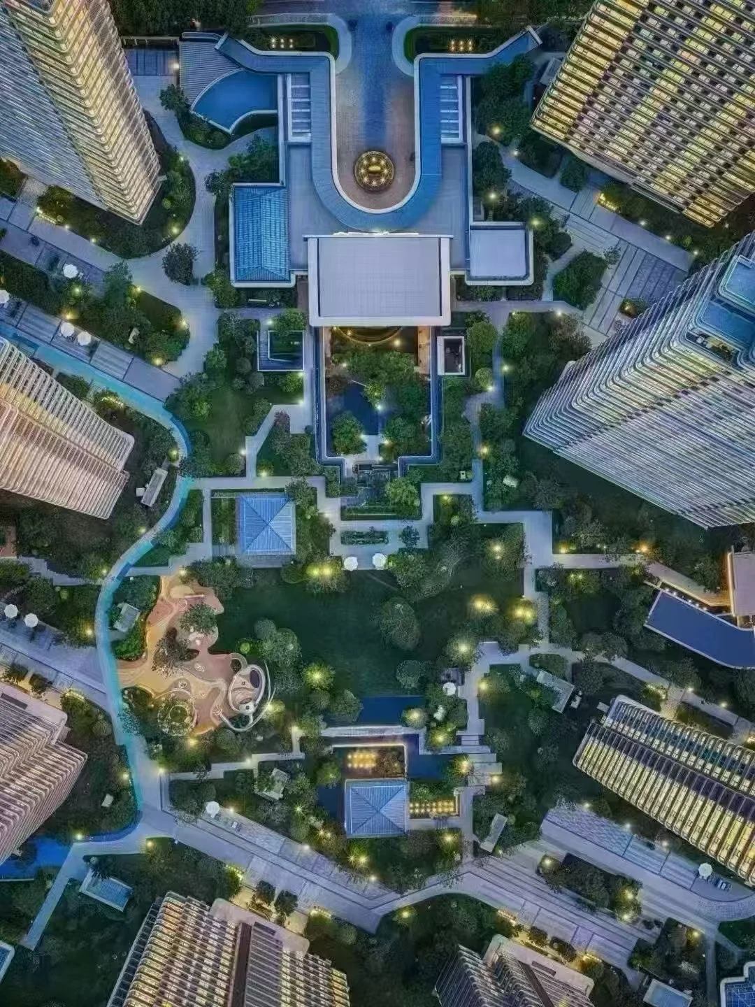 河西｜刚交付两个月，这一套楼王位置298㎡高