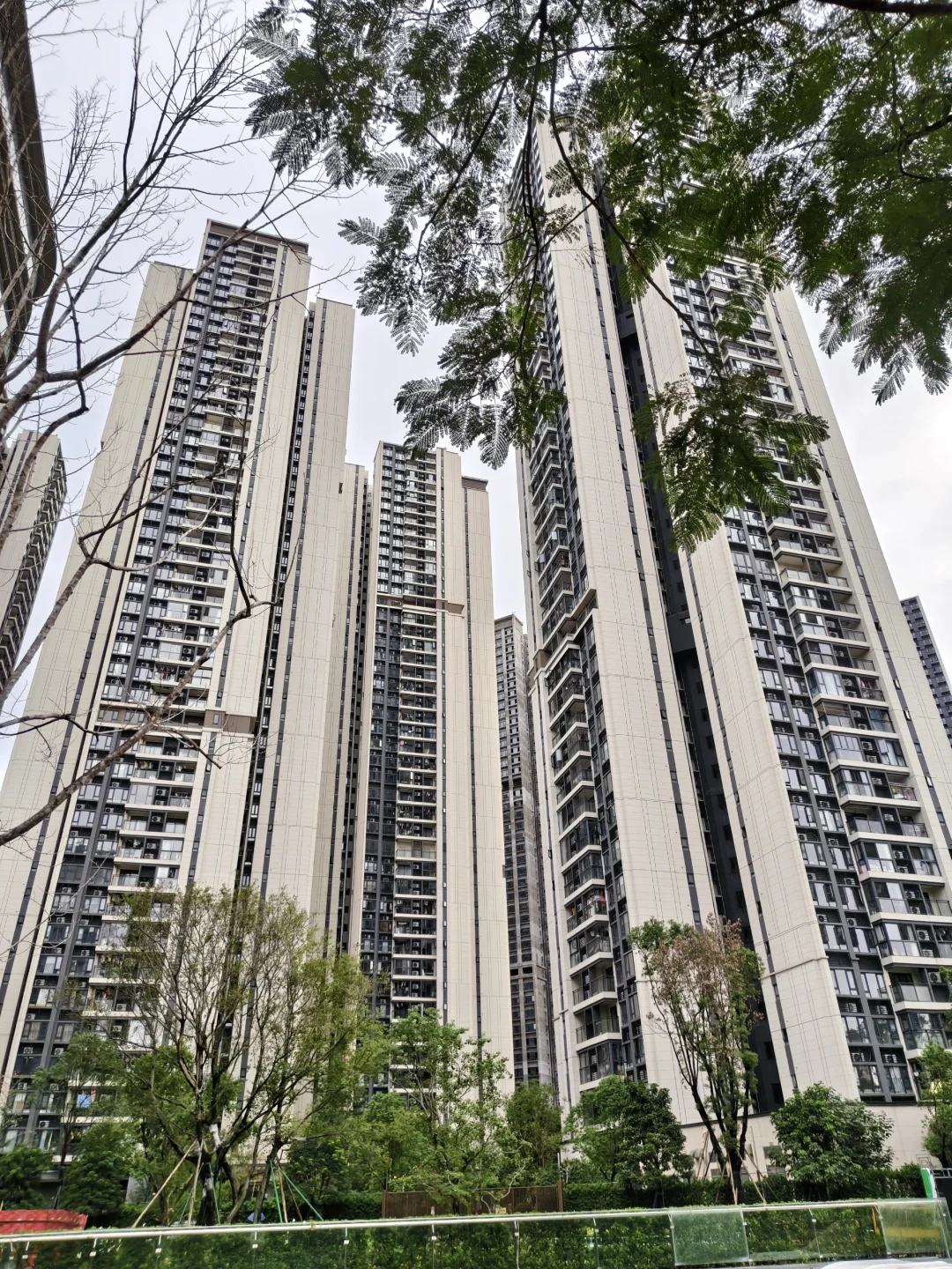 你会选择楼下就有大型商场的小区吗？