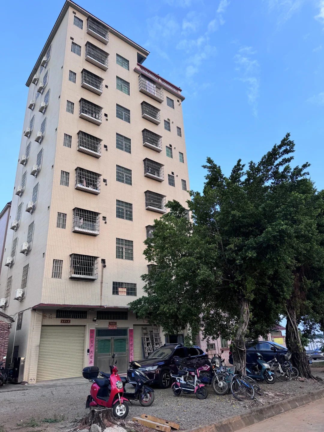 三水乐平电梯新房出租，房东直租，价钱便宜