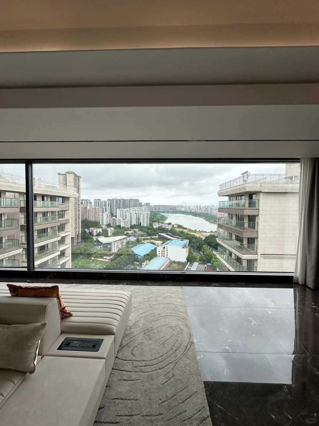 柳沙半岛又出新豪宅了🏤单价10800江景现房