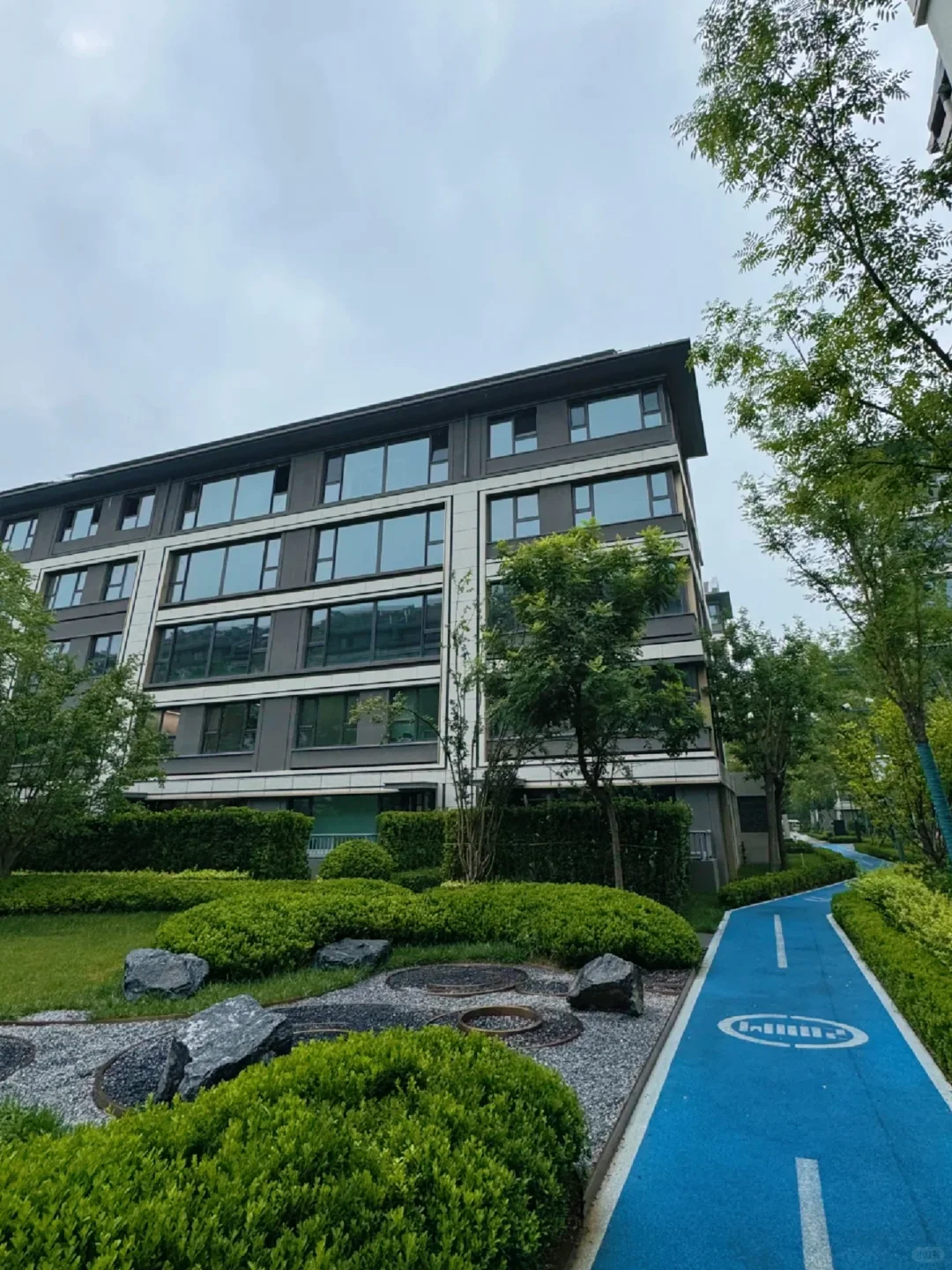 感谢朝阳房价！780w 买163平现房 5层洋房
